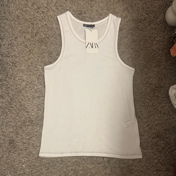 Zara Tops - NWT Zara top size medium